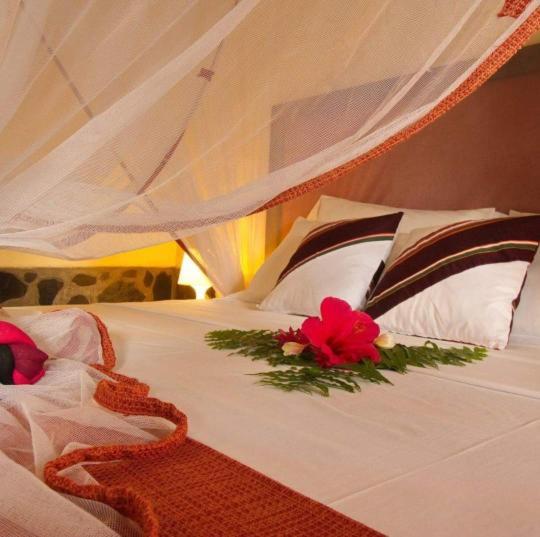 Madiro Hotel Нуси-Бе Экстерьер фото